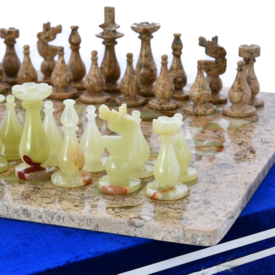 Шахматы каменные "Триада" оникс и ракушечник 40 купить в Краснодаре