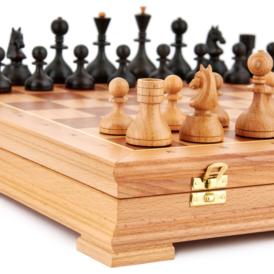 Шахматы в ларце "Авангард" бук купить в Краснодаре