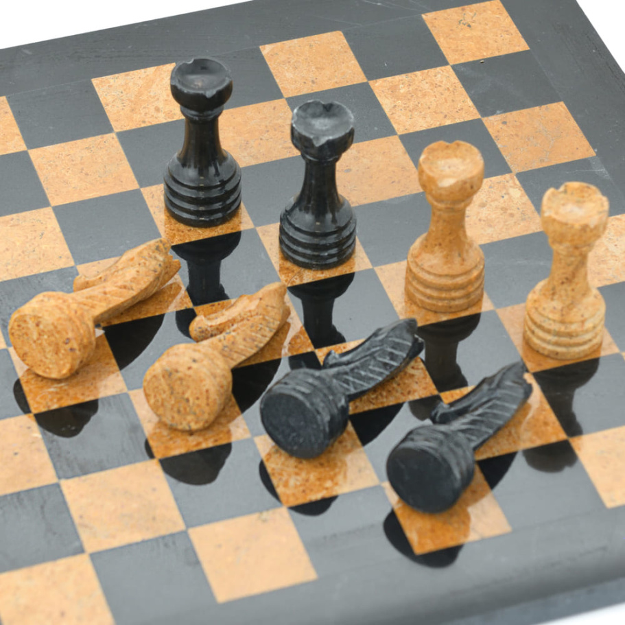 Шахматы из камня "Илион" мрамор и ракушечник 40 купить в Краснодаре