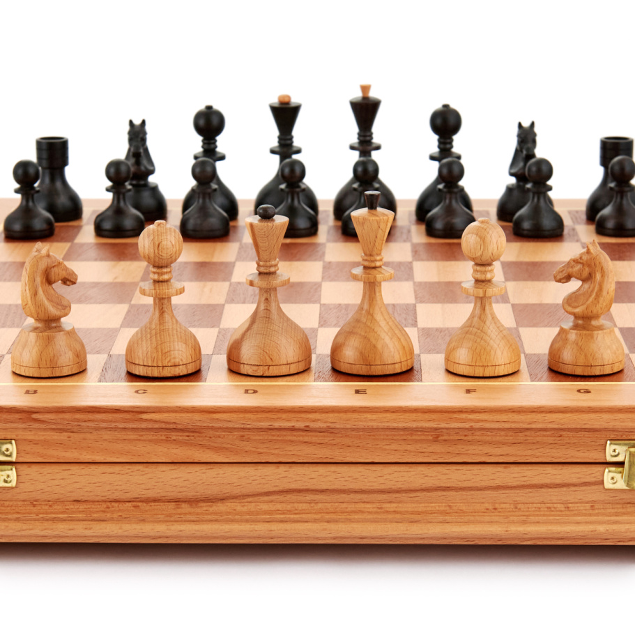 Шахматы в ларце "Авангард" бук купить в Краснодаре